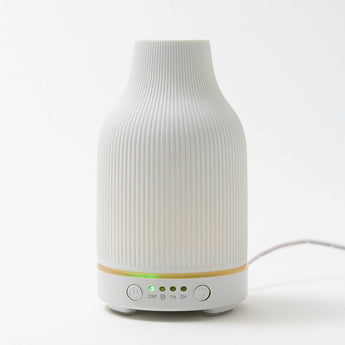 Ceramic Electric Diffuser + Cosy Christmas Essential Oil - Save £6
